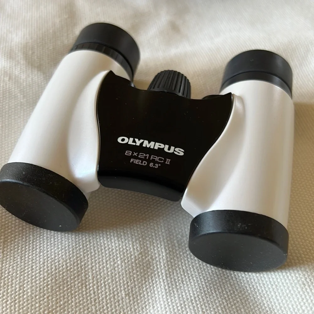 8x21 Mini Compact Pocket Binoculars. RC II
